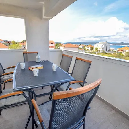 Aurora Apartment Mrljane